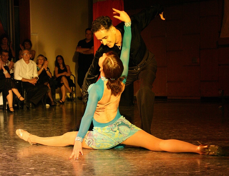 danse de salsa à grenoble